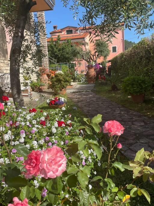 Annali Casa Vacanze - Shabby Style Nella Natura La Spezia Luaran gambar